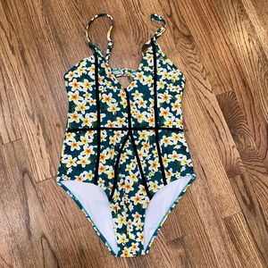 Cupshe swim one piece